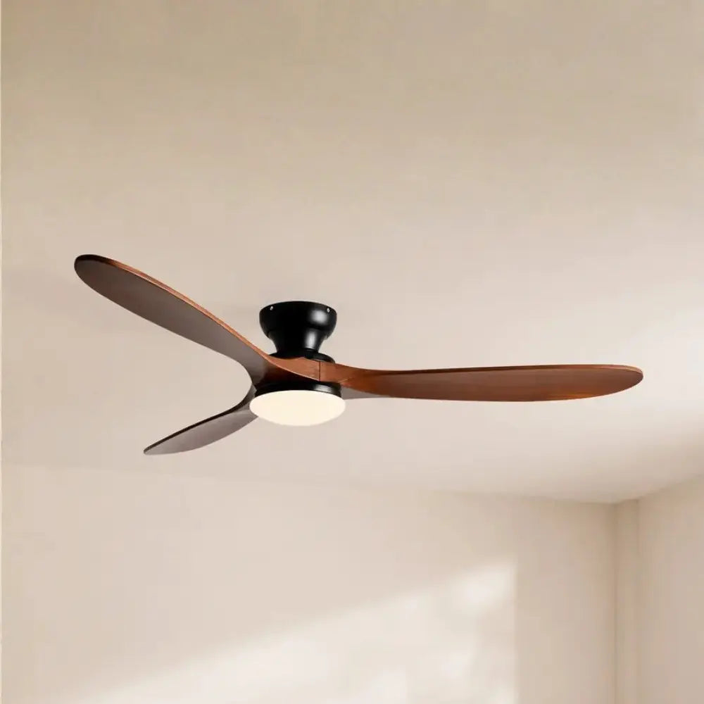 Ventilateur de plafond en bois Image