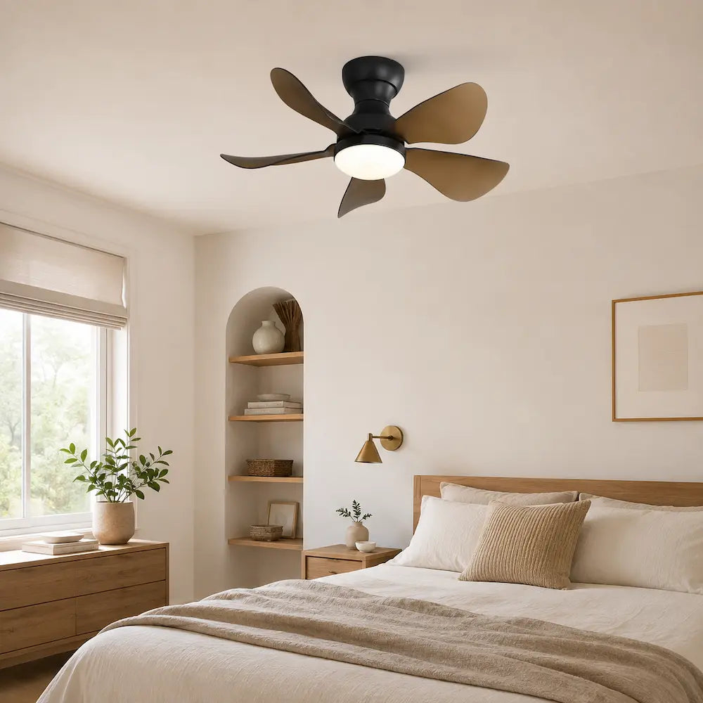 Ventilateur de plafond silencieux moderne et design format compact