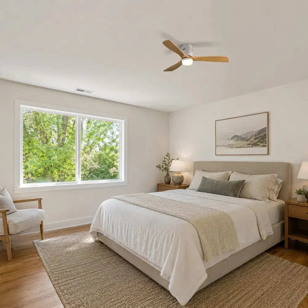 Ventilateur de plafond silencieux AULIA - Pales en bois, LED intégrée