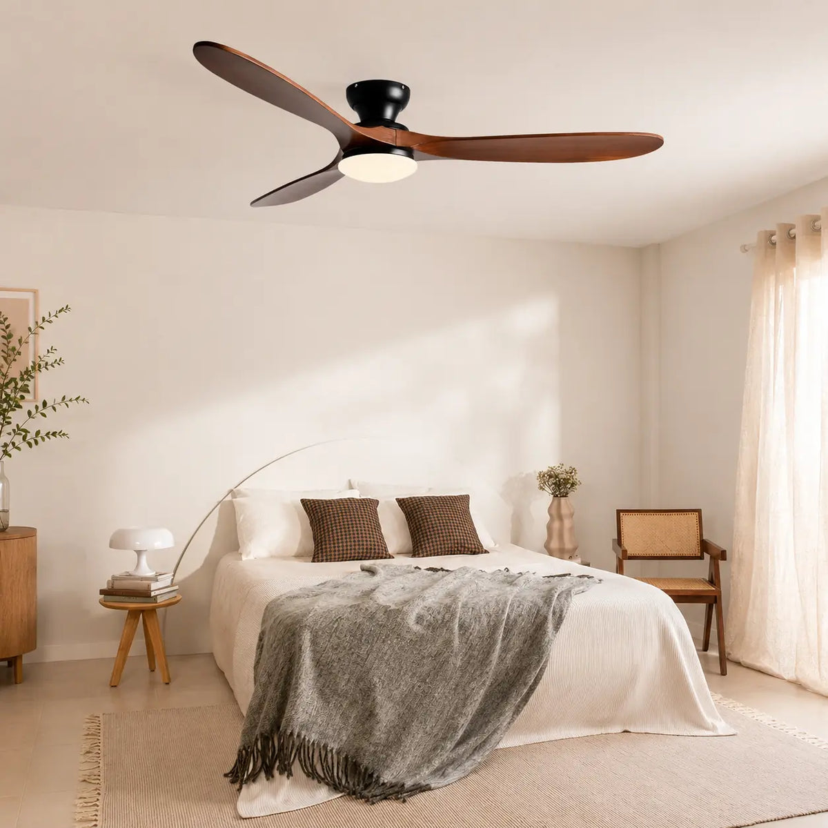 Ventilateur de plafond silencieux LUMA - Bois massif foncé, LED intégrée