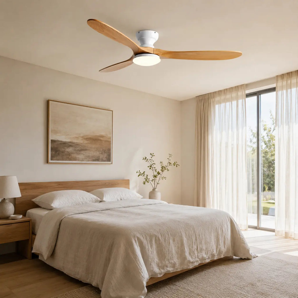 Ventilateur de plafond silencieux NEMA - Bois naturel, LED intégrée