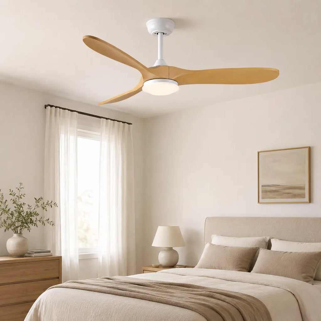 Ventilateur de plafond silencieux SANO - Couleur bois naturel, LED intégrée